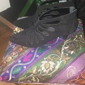 BLACK “ROCKPORT”SEXY SUEDE 2”HEELS-COMFY-SZ 7.5